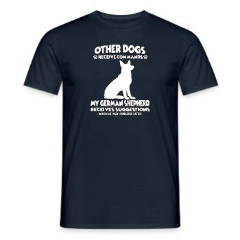 Drôle d’obéissance Chiens de berger allemand - T-shirt homme - marine - Devant - AI Model Male 178 light (178cm)