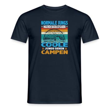 Camping Spruch Normale Jungs Hausaufgaben coole - Männer T-Shirt - Navy - Vorne - AI Model Male 178 light (178cm)