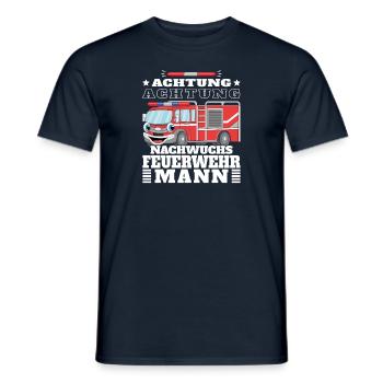 Kinder Junge Feuerwehr Nachwuchs Feuerwehrmann - Männer T-Shirt - Navy - Vorne - AI Model Male 178 light (178cm)