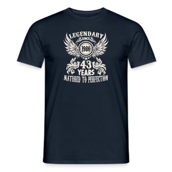 Drôle de chemise d’anniversaire pour un dicton de 43 ans - T-shirt homme - marine - Devant - AI Model Male 178 light (178cm)
