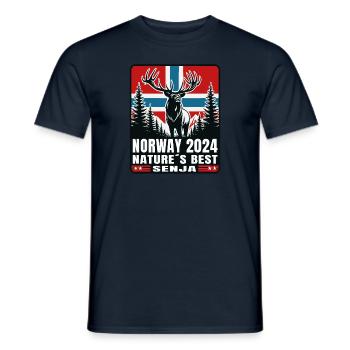 Norwegen 2024 Hirsch Elch Natur Senja - Männer T-Shirt - Navy - Vorne - AI Model Male 178 light (178cm)