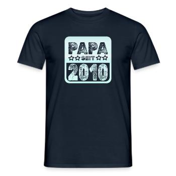 2010 - Männer T-Shirt - Navy - Vorne - AI Model Male 178 light (178cm)