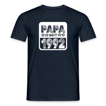 1992 - Männer T-Shirt - Navy - Vorne - AI Model Male 178 light (178cm)
