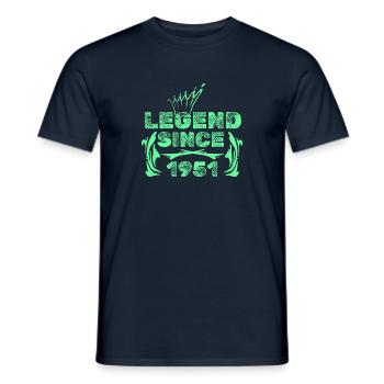Idée cadeau 1951 - T-shirt homme - marine - Devant - AI Model Male 178 light (178cm)