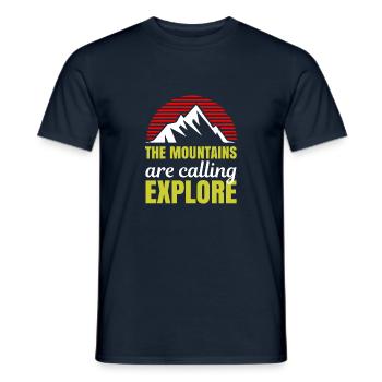 Les montagnes appellent Explorer - Berge - T-shirt homme - marine - Devant - AI Model Male 178 light (178cm)