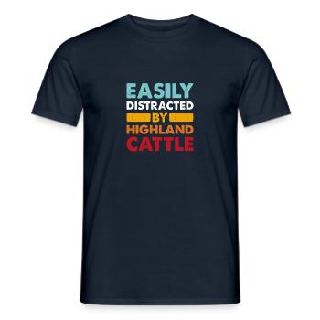 Easily distracted by Highland Cattle cow farmer - Men's T-Shirt - navy - Front - AI Model Male 178 light (178cm)