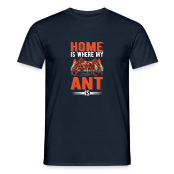 La maison est l’endroit où sont mes fourmis - T-shirt homme - marine - Devant - AI Model Male 178 light (178cm)
