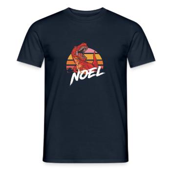 NOEL - Schöner Jungen Name mit T-REX Dino - Männer T-Shirt - Navy - Vorne - AI Model Male 178 light (178cm)