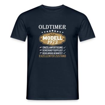 Oldtimer Modell 1973 Vintage Retro funny Design - Männer T-Shirt - Navy - Vorne - AI Model Male 178 light (178cm)