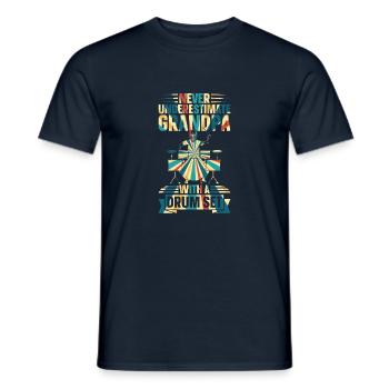 Joueur de tambour - Ne sous-estimez jamais grand-père avec un D - T-shirt homme - marine - Devant - AI Model Male 178 light (178cm)