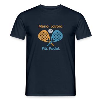 Meno Lavoro Piu Padel - Männer T-Shirt - Navy - Vorne - AI Model Male 178 light (178cm)