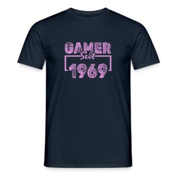 1969 - Männer T-Shirt - Navy - Vorne - AI Model Male 178 light (178cm)