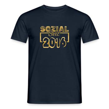 Sozial 2016 - Männer T-Shirt - Navy - Vorne - AI Model Male 178 light (178cm)