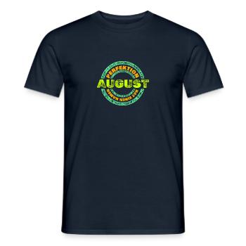 Geschenk für August - Männer T-Shirt - Navy - Vorne - AI Model Male 178 light (178cm)