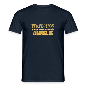 Annelie als Frauenname - Männer T-Shirt - Navy - Vorne - AI Model Male 178 light (178cm)