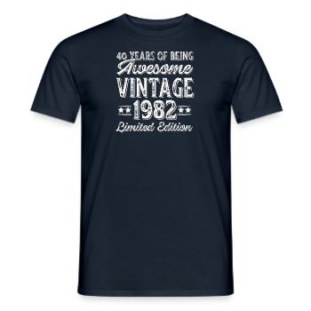 Jahrgang 1982 geboren Retro 1982 Geburtstag - Männer T-Shirt - Navy - Vorne - AI Model Male 178 light (178cm)