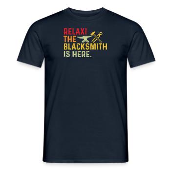 Chemise forgeron Métallurgiste Enclume Cutler - T-shirt homme - marine - Devant - AI Model Male 178 light (178cm)