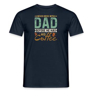 Meilleur monde Papa Père Café Couple Parents Papa - T-shirt homme - marine - Devant - AI Model Male 178 light (178cm)