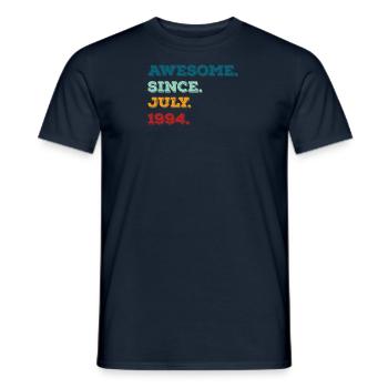 Juli 1994 - Geburtstag im Juli - Männer T-Shirt - Navy - Vorne - AI Model Male 178 light (178cm)
