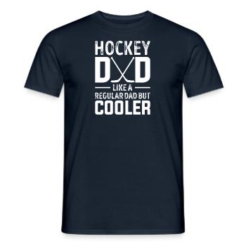Eishockey Papa Eishockeyspieler Vater Geschenk - Männer T-Shirt - Navy - Vorne - AI Model Male 178 light (178cm)