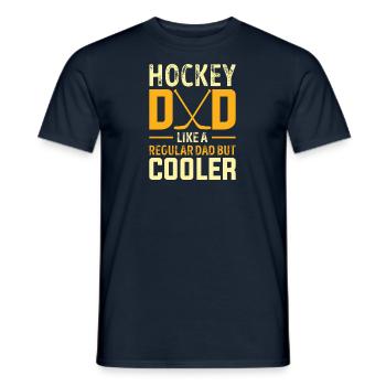Eishockey Papa Eishockeyspieler Vater Geschenk - Männer T-Shirt - Navy - Vorne - AI Model Male 178 light (178cm)