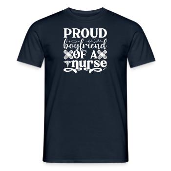 Stolzer Freund einer Krankenschwester Freundin - Männer T-Shirt - Navy - Vorne - AI Model Male 178 light (178cm)