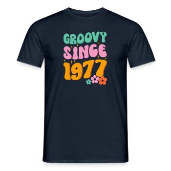 Groovy Hippie depuis 1977 - T-shirt homme - marine - Devant - AI Model Male 178 light (178cm)