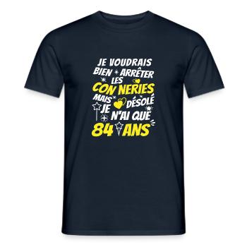 conneries 84 ans / cadeau anniversaire 84 ans - T-shirt homme - marine - Devant - AI Model Male 178 light (178cm)