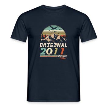 2011 vintage anniversaire rétro vintage cadeau - T-shirt homme - marine - Devant - AI Model Male 178 light (178cm)