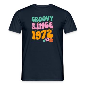 Groovy Hippie depuis 1972 - T-shirt homme - marine - Devant - AI Model Male 178 light (178cm)
