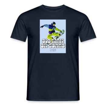 Old Man on Board: Die Pisten der Alpen erobern - Männer T-Shirt - Navy - Vorne - AI Model Male 178 light (178cm)