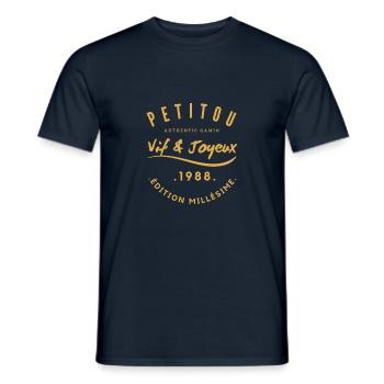 « Petitou 1988 » - T-shirt homme - marine - Devant - AI Model Male 178 light (178cm)