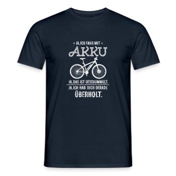 Ja ich fahre mit Akku ja das ist geschummelt eBike - Männer T-Shirt - Navy - Vorne - AI Model Male 178 light (178cm)