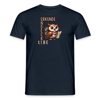 Explorer, découvrir, vivre avec le hibou - T-shirt homme - marine - Devant - AI Model Male 178 light (178cm)