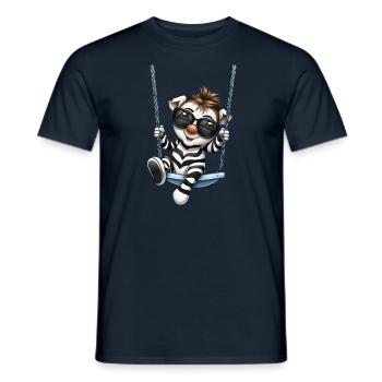 Süßes Zebra beim Schaukeln im Comicstil - Männer T-Shirt - Navy - Vorne - AI Model Male 178 light (178cm)