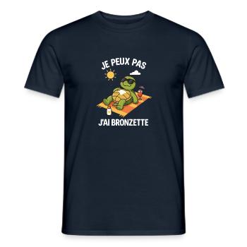 Je peux pas j'ai bronzante. Tortue qui bronze. - T-shirt homme - marine - Devant - AI Model Male 178 light (178cm)