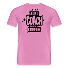 Maquette de T-shirt homme « T-Shirt Coach Humoristique : Je Suis Le Coach, Vous Êtes Mes Champions » à imprimer et personnaliser