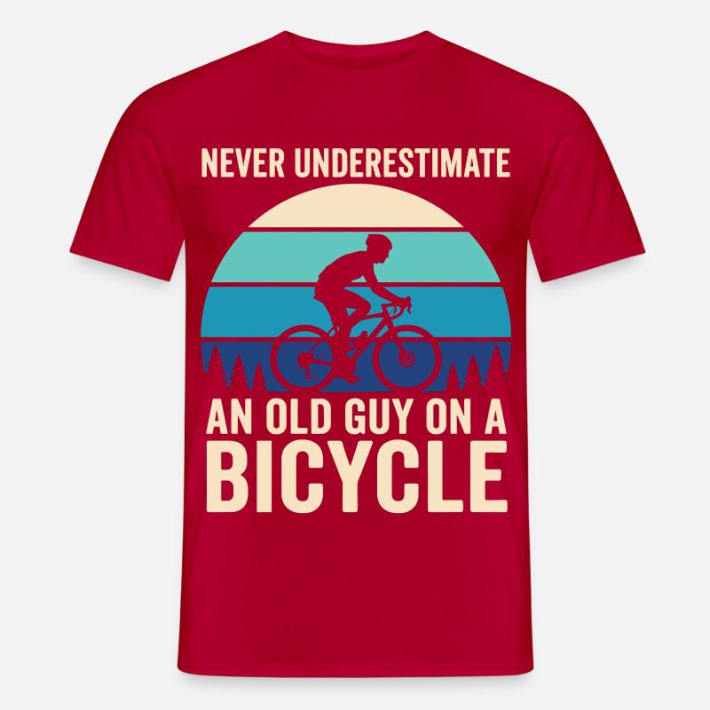 Never Underestimate Old Guy Bicycle - Männer T-Shirt - Rot