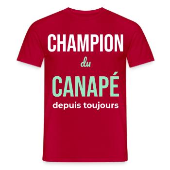 Canapé Champion — Flemme Assumée - T-shirt homme - rouge - Devant - AI Model Male 178 dark (178cm)