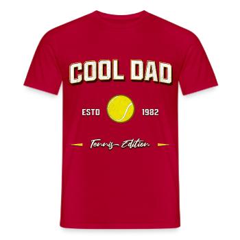Cool Dad 1982 Tennis Papa Geburtstag Geschenk - Männer T-Shirt - Rot - Vorne - AI Model Male 178 dark (178cm)