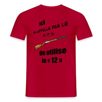 Ici on appelle pas le 17 on utilise le 12 - T-shirt homme - rouge - Devant - AI Model Male 178 dark (178cm)