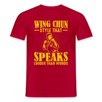 Un style de Wing Chun qui parle plus fort que les mots - T-shirt homme - rouge - Devant - AI Model Male 178 dark (178cm)