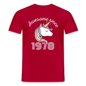 Drôle d’anniversaire génial depuis 1978 - T-shirt homme - rouge - Devant - AI Model Male 178 dark (178cm)