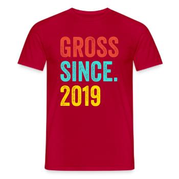 Lustiger Geburtstag brutto seit 2019 - Männer T-Shirt - Rot - Vorne - AI Model Male 178 dark (178cm)