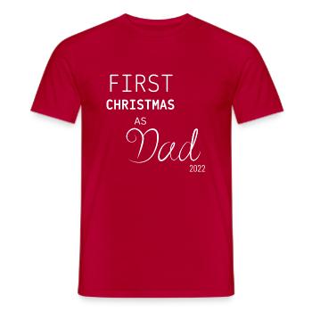 FIRST CHRISTMAS AS Dad 2022 - Männer T-Shirt - Rot - Vorne - AI Model Male 178 dark (178cm)