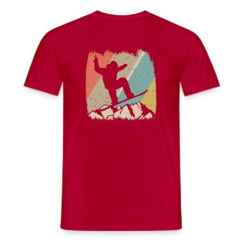 Alpiner Retro-Snowboarder - Männer T-Shirt - Rot - Vorne - AI Model Male 178 dark (178cm)