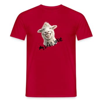 Fröhliches Lamm mit Lächeln -  my life is a joke  - Männer T-Shirt - Rot - Vorne - AI Model Male 178 dark (178cm)