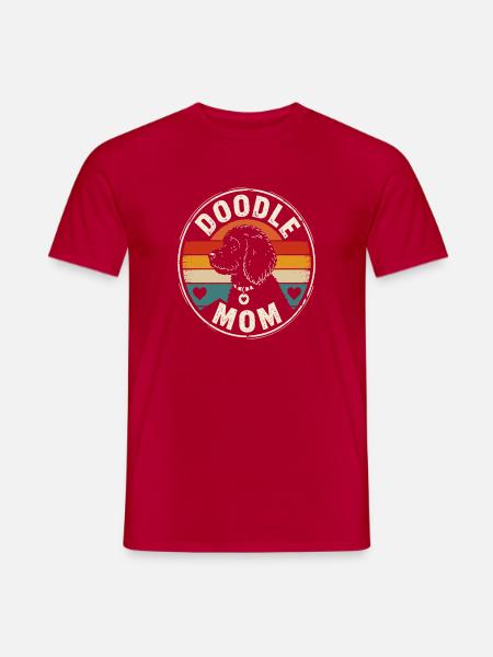 Doodle Mom Retro Hundebadge - Männer T-Shirt - Rot