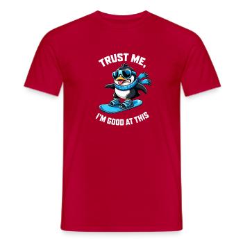 Penguin sur le discours des sports d’hiver sur le snowboard - T-shirt homme - rouge - Devant - AI Model Male 178 dark (178cm)