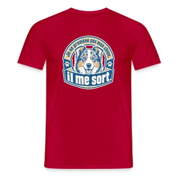 Ich gehe nicht mit meinem Hund spazieren, er geht mit mir raus. - Männer T-Shirt - Rot - Vorne - AI Model Male 178 dark (178cm)
